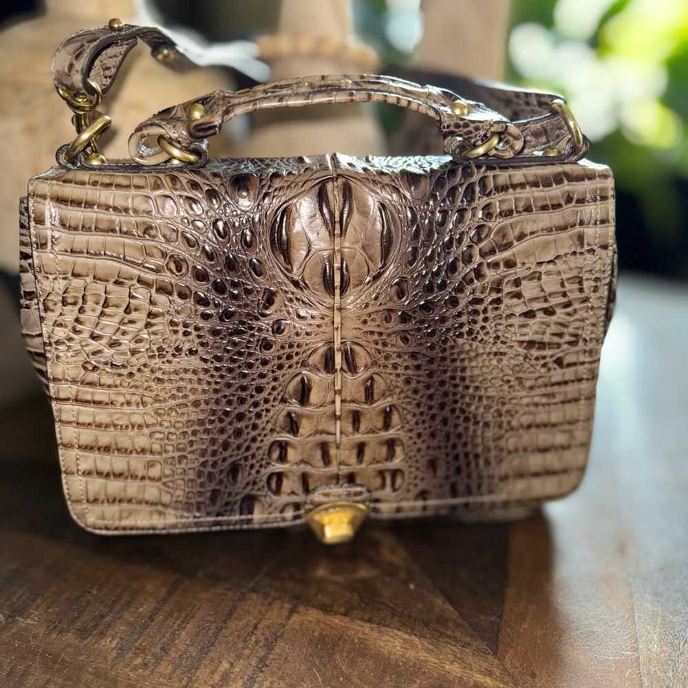 EUC Brahmin Minuette crossbody bag in a crocodile-embossed leather